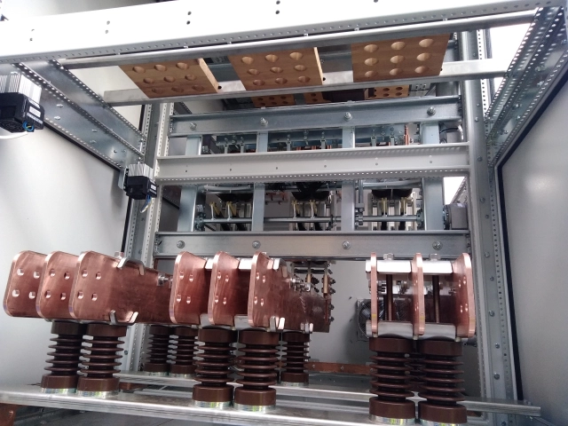 Rozvaděče NN, VN, Generátorové rozvaděče,  Přechodové skříně