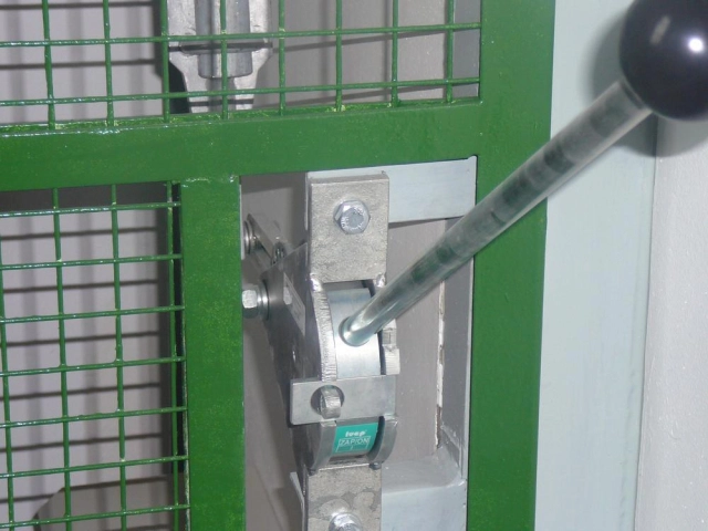 Venkovní a vnitřní, ruční a elektromotorové pohony