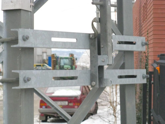 Venkovní a vnitřní, ruční a elektromotorové pohony