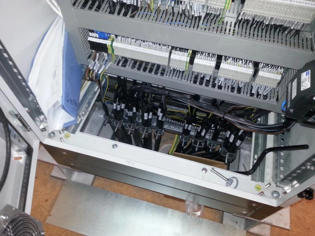 Air insulated LV, MV switchgears, Generator switchgears, Transient cabinets