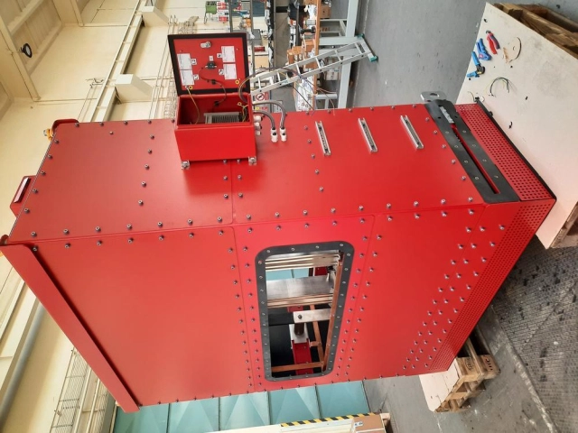 Air insulated LV, MV switchgears, Generator switchgears, Transient cabinets