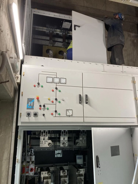 Air insulated LV, MV switchgears, Generator switchgears, Transient cabinets