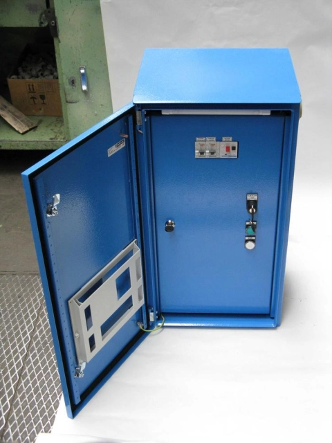 Indoor and outdoor, hand or motor drives