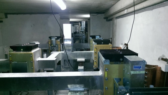 Indoor disconnectors, loadbreak and earthing switches