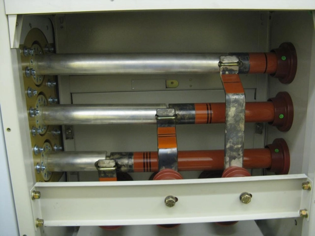 Air insulated LV, MV switchgears, Generator switchgears, Transient cabinets